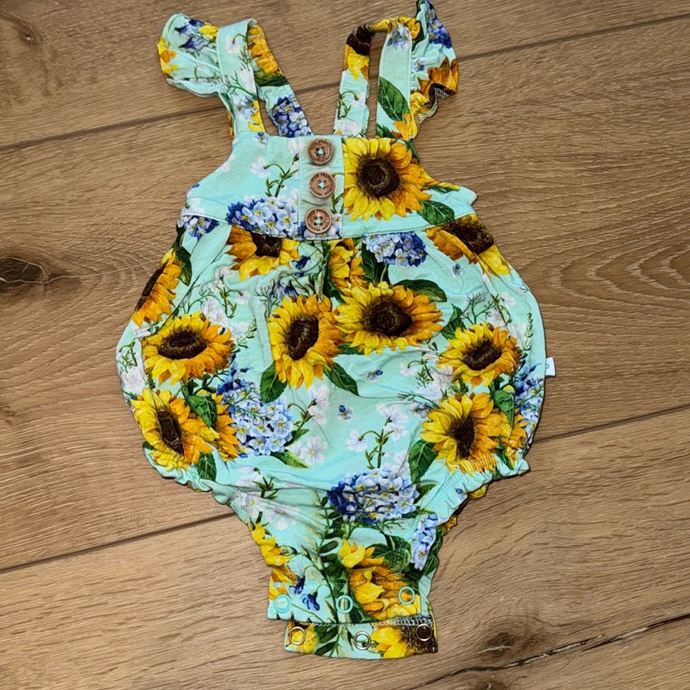 Posh Peanut Sunny bubble romper